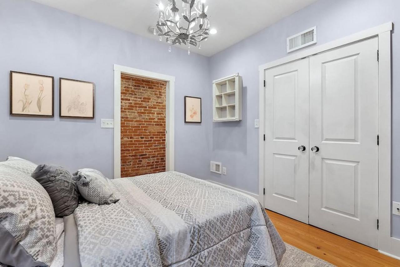 Holiday home Designer 3 Bedroom Townhome With Beautiful Backyard Philadelphia